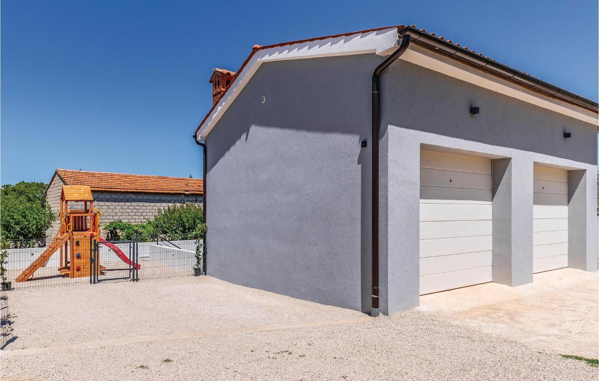 1 Bedroom Stunning Apartment In PUY Exterior foto