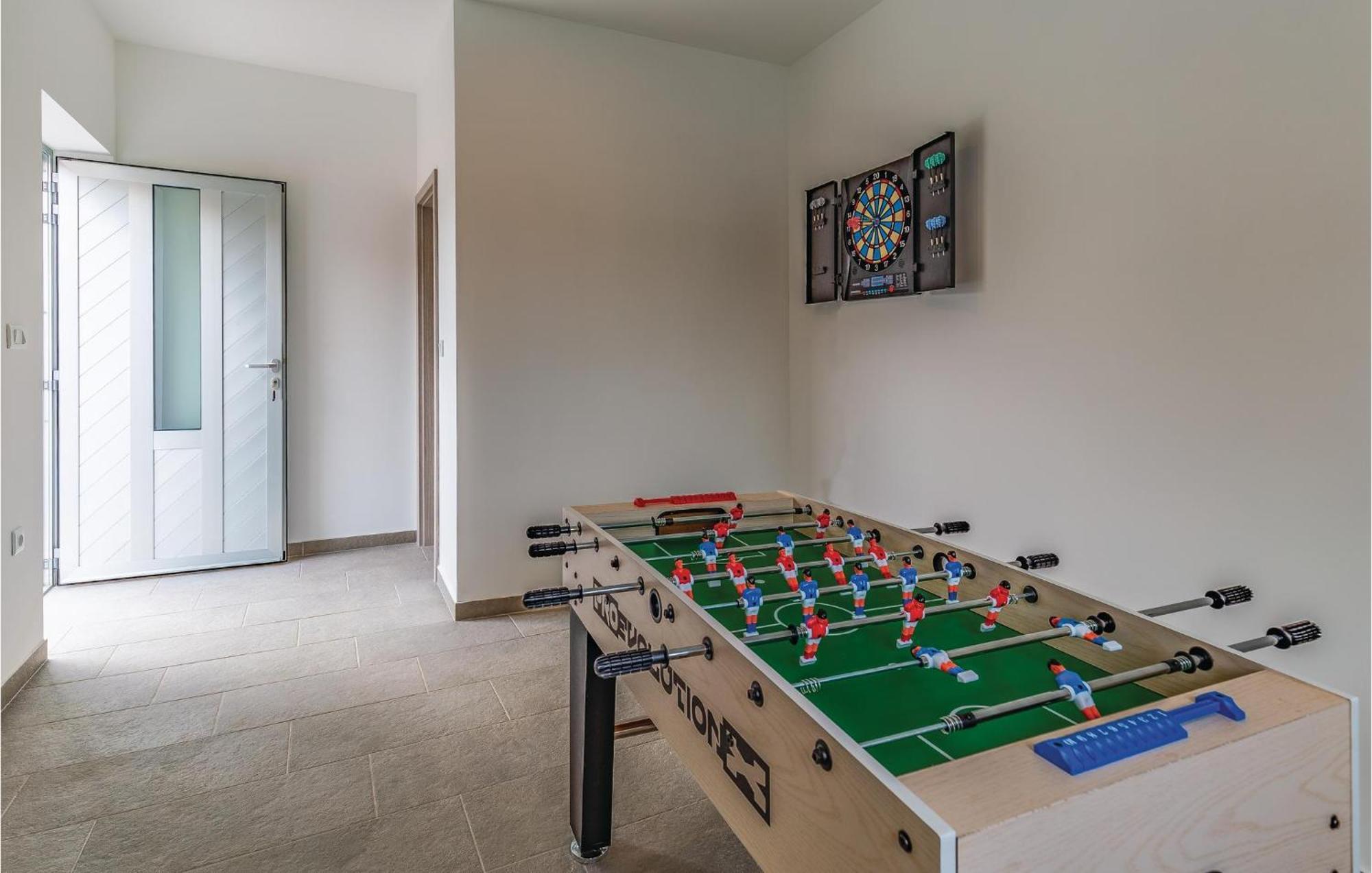 1 Bedroom Stunning Apartment In PUY Exterior foto